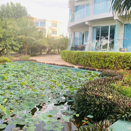 Trincomalee Ocean Front Condos Exterior foto