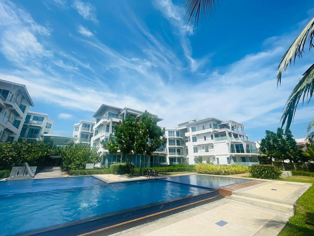Trincomalee Ocean Front Condos Exterior foto